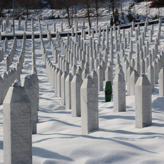 Osuda nacionalističkih incidenata u Srebrenici 