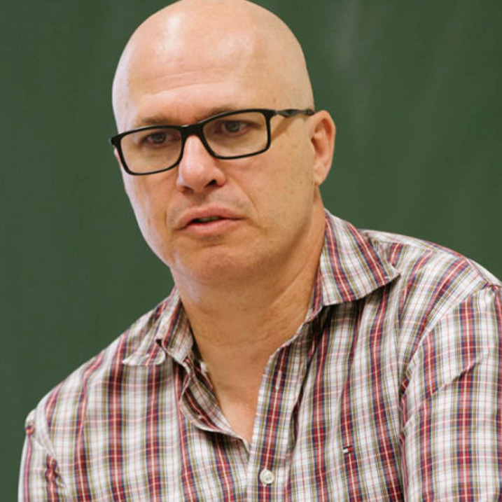 Hemon: Islamofobija je na Zapadu toliko porasla da im genocid Karadžića i Miloševića nad Bošnjacima ne izgleda tako strašno