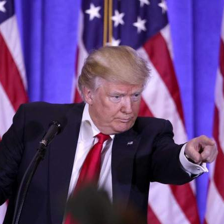 Otac i sin Bush osudili rasizam, Trump na udaru najžešćih kritika republikanaca