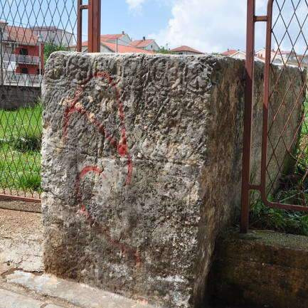 Pošto stećak?