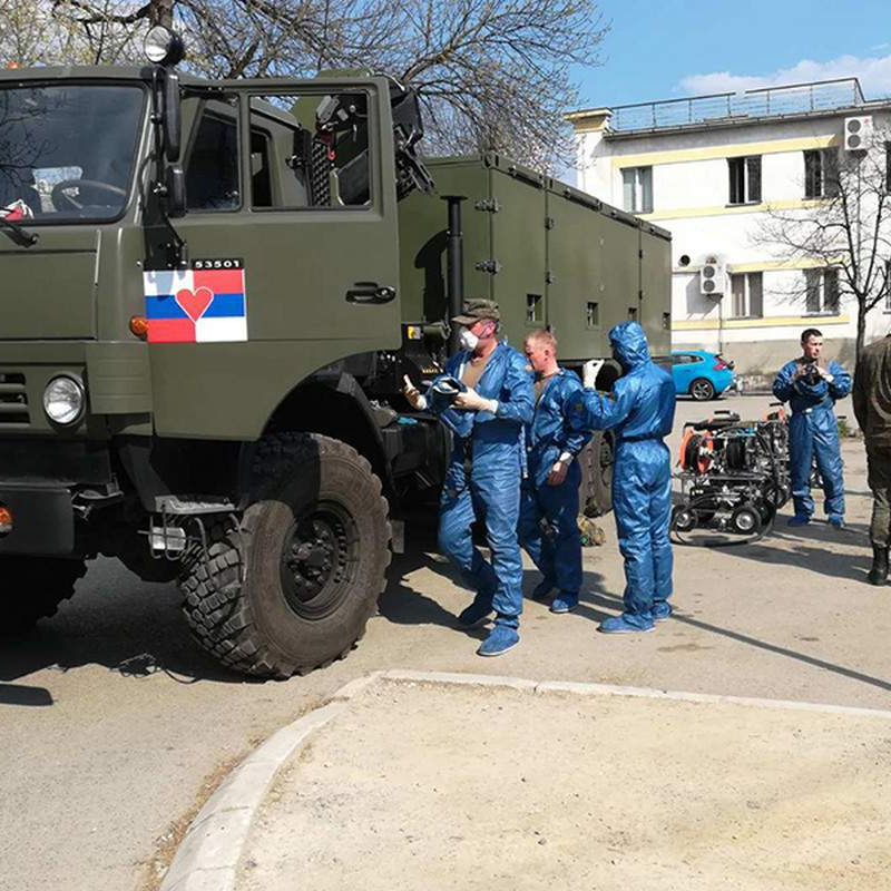 Ruski vojnici, na poziv Dragana Čovića, "dezinfikuju" SKB Mostar