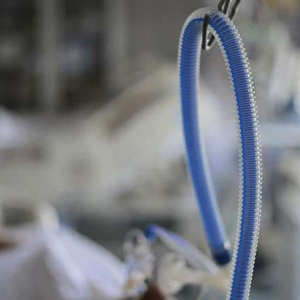 Guardian: Britanci odbacili naručene kineske respiratore, opasni za život