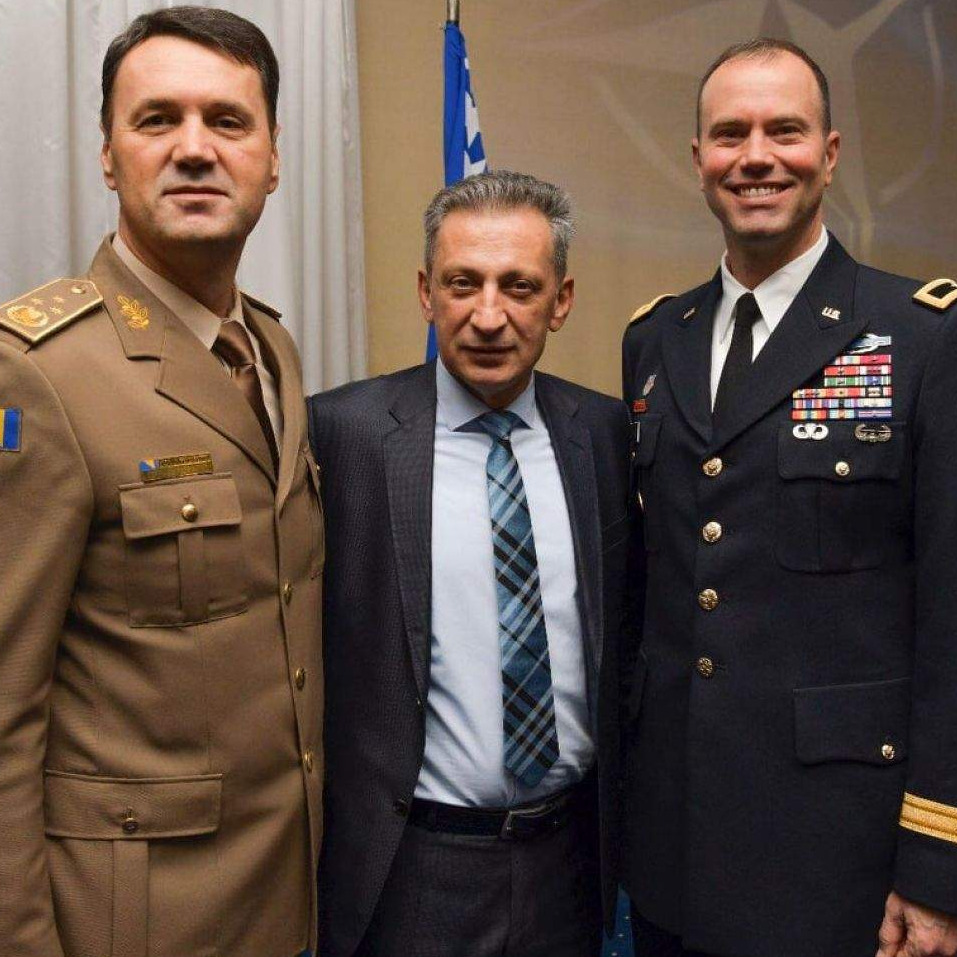 Osman Mehmedagić dostavio diplomu Američkog univerziteta