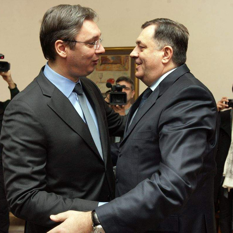 Vučić je nama borcima poznati lik sa puškom u ruci sa brda iznad Sarajeva