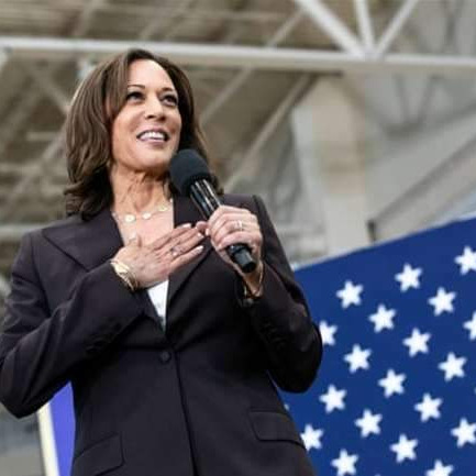 Ko je Kamala Harris?