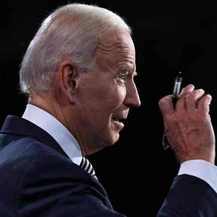 Biden osvaja neodlučne birače