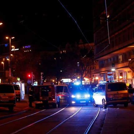 U napadu u Beču više žrtava, jedan od napadača ubijen