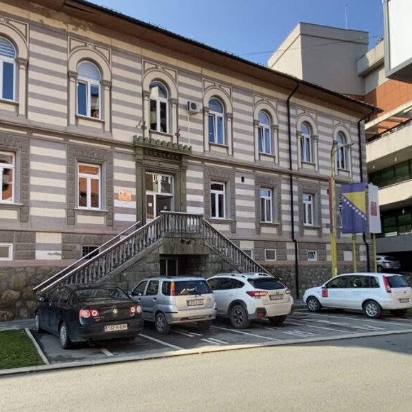 Nove mahinacije u Srebrenici: U Srbiji mrtav, u BiH glasao