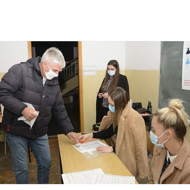 Mostarci: ”Očekujemo promjene i bolji život”