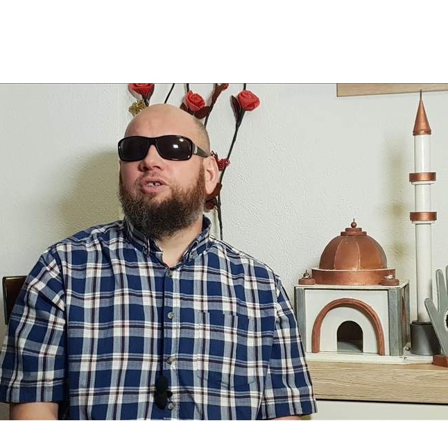Mufid Kozlić, slijepi graditelj maketa džamija: Odmaram se i uživam u radionici