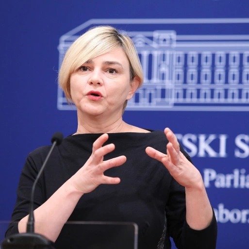 Sandra Benčić: Tri nacionalizma u BiH jedan drugog hrane