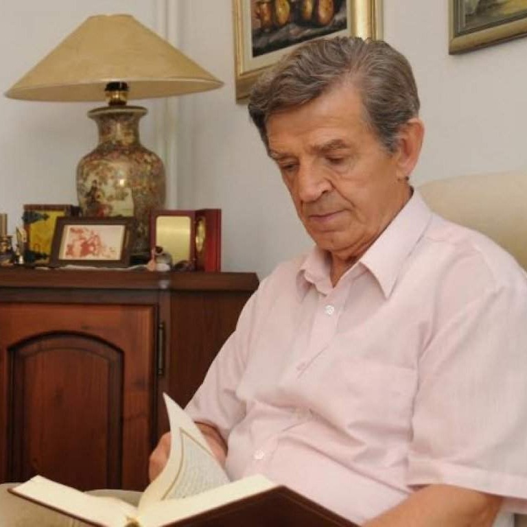 Akademik Esad Duraković: O usavršavanju bosanskih apsurda