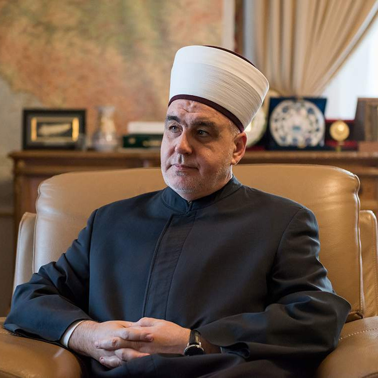 Reis Kavazović: Udružimo se da dobro i mir nadvladaju našim društvom