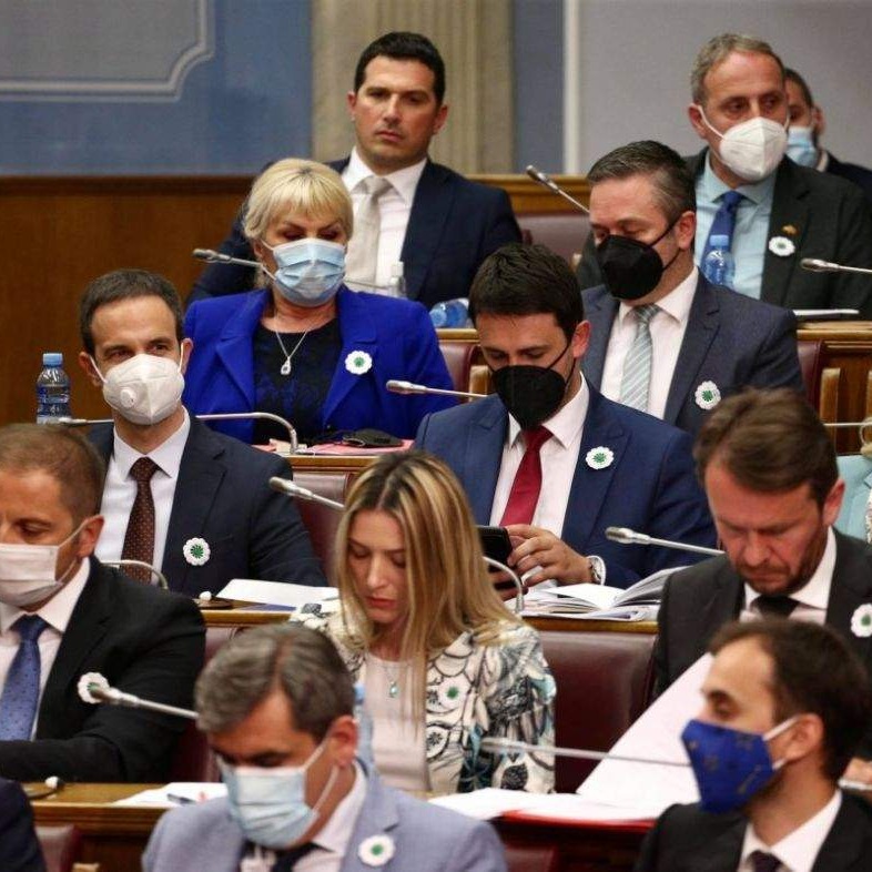 Kriza vlasti u Crnoj Gori nakon usvajanja Rezolucije o Srebrenici (Video)