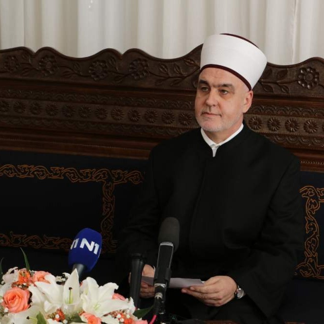 Kavazović: Budite pri ruci svom bratu, svom komšiji i svakom svom sugrađaninu...