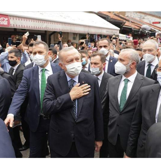 Posjeta predsjednika Turske: Veliki broj građana dočekao Erdogana u Sarajevu