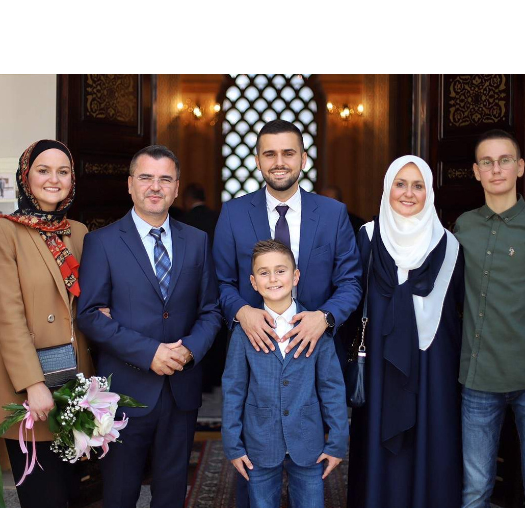 Ahmed Alili, sin hafiza Aziza Alilija, novi hafiz Kur'ana Časnog