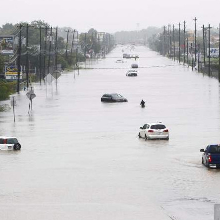 Uragan Harvey izazvao nezapamćene poplave u Texasu, dvoje mrtvih