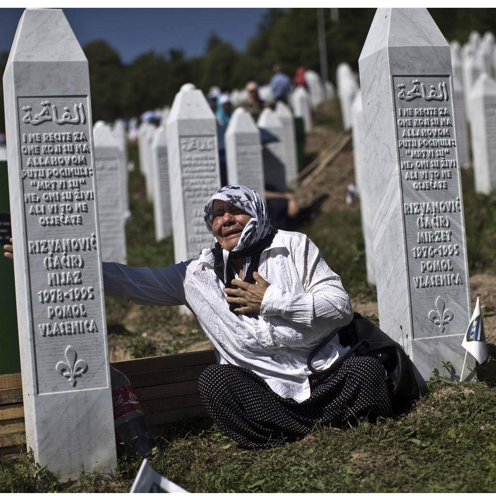 Kako ruski fondovi podupiru zvanično negiranje genocida iz Republike Srpske
