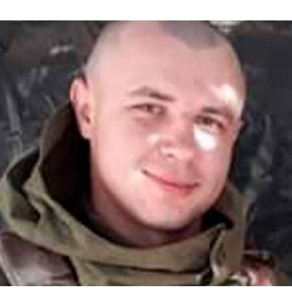Ukrajinski vojnik se digao u zrak kako bi zaustavio ruske tenkove!