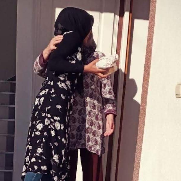 Divan primjer: Iftar dostavljaju na kućni prag roditeljima naših plemenitih šehida