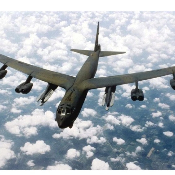 Kakvu poruku šalju avioni ‘tvrđave’ B-52 iznad Balkana