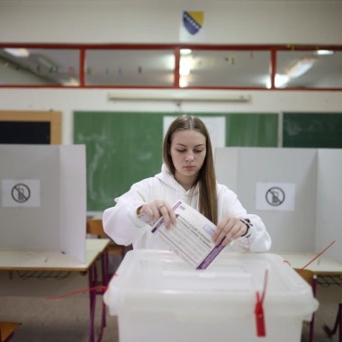 Praznik demokratije: Počeli opći izbori u BiH, otvorena birališta