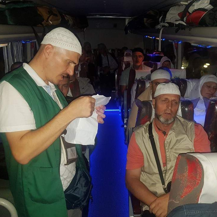 Prve grupe hadžija krenule ka Bosni (Video)