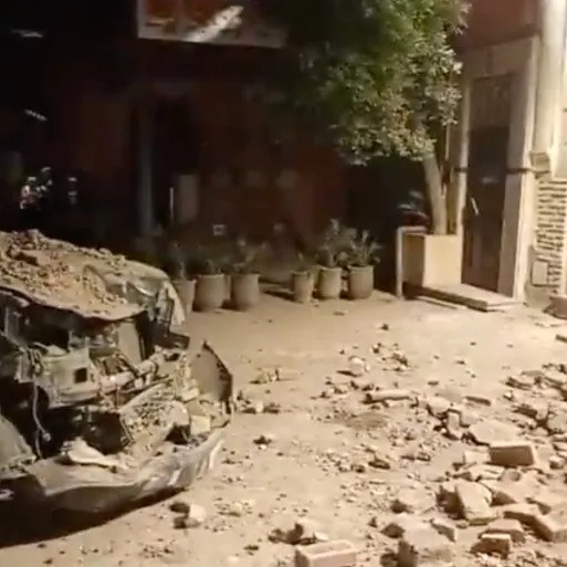 U snažnom potresu u Maroku stradalo na stotine ljudi!