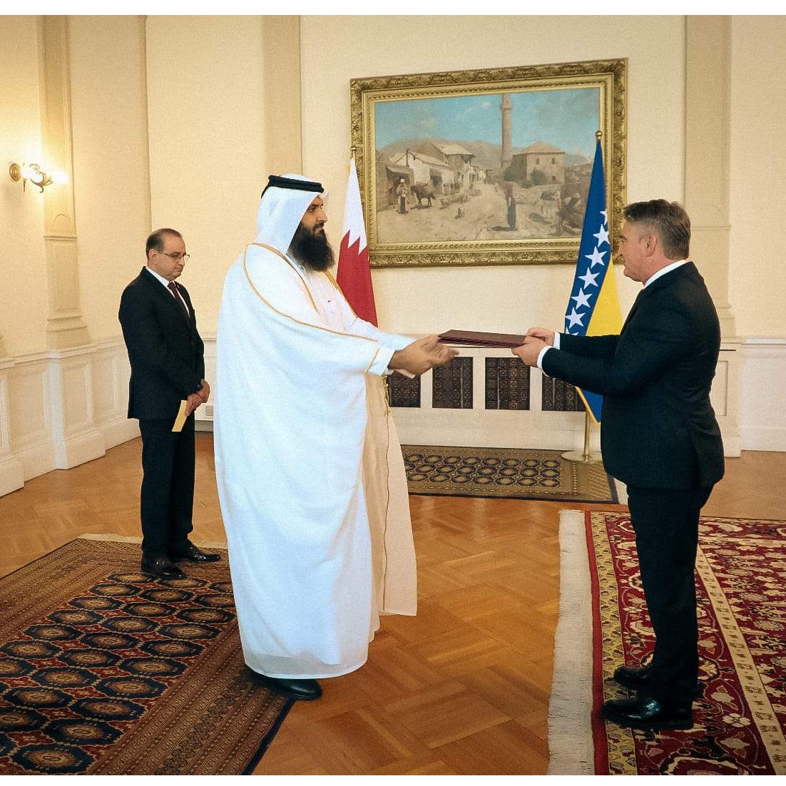 Ambasador Države Katar Meshaal bin Ali Al Attiyah predao akreditive Željku Komšiću