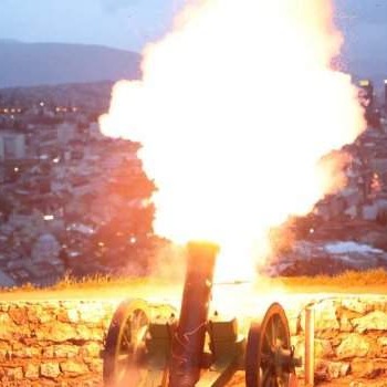 Pucnjem iz topa sa sarajevske Žute tabije označen početak mjeseca ramazana