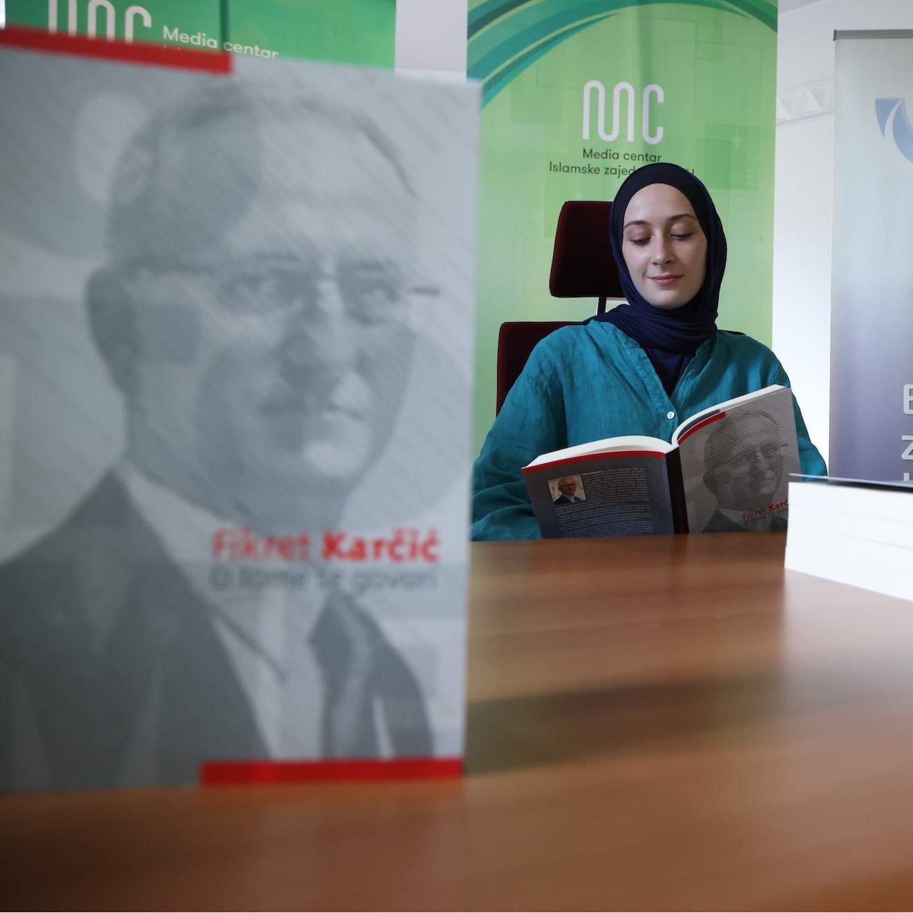 Promovirana knjiga "O tome se govori" rahmetli profesora Fikreta Karčića