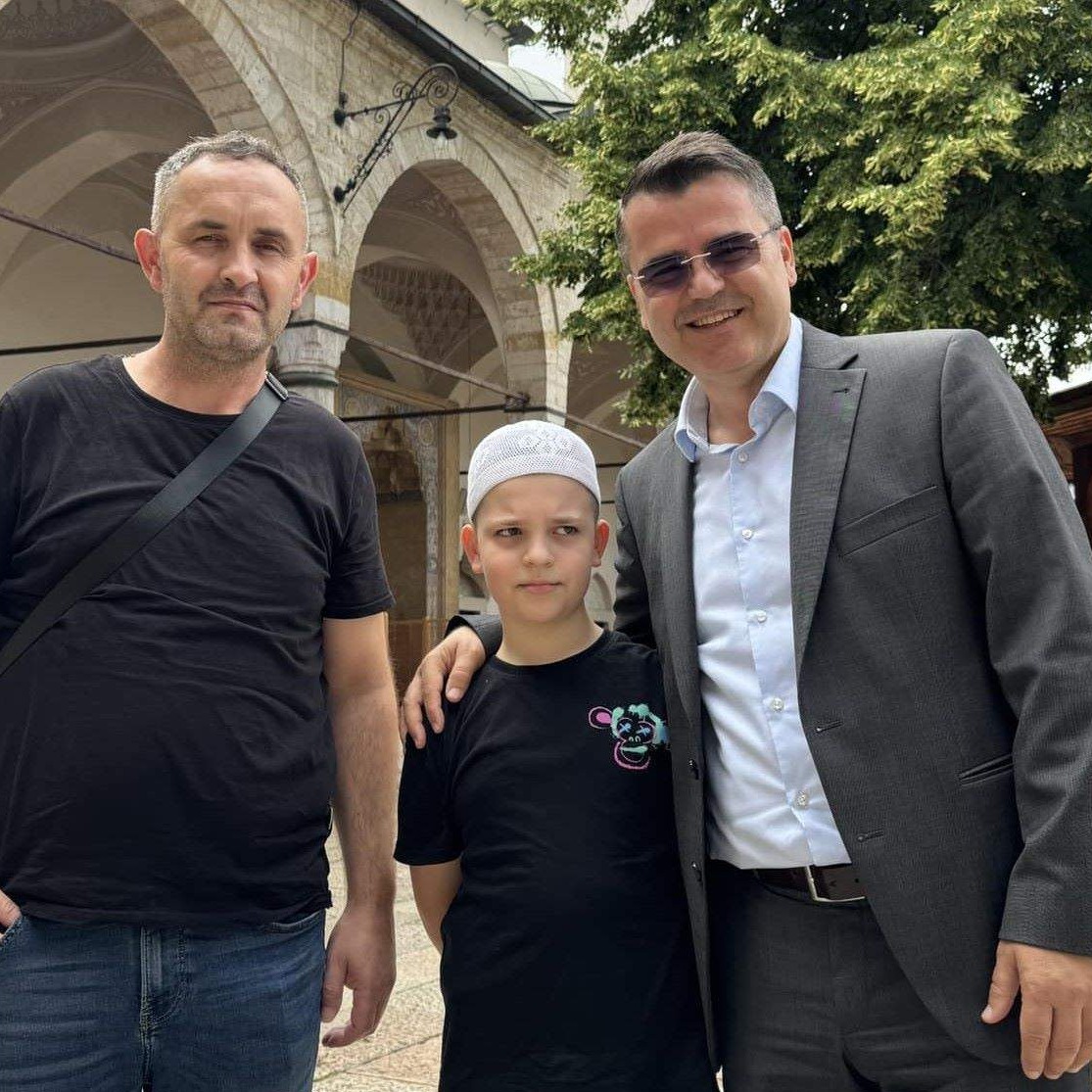 Ovo je Enis Bašić (8), najmlađi hafiz Kur'ana Časnog u Europi