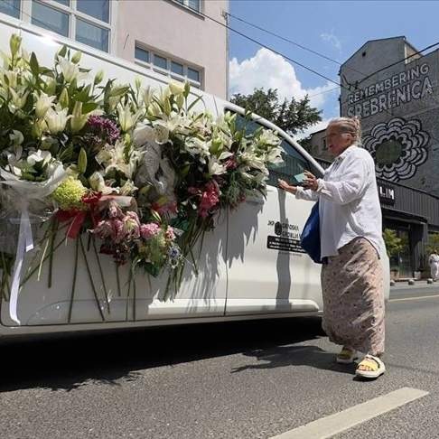 Građani Sarajeva ispratili posmrtne ostatke žrtava genocida u Srebrenici