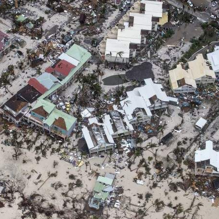 Uragan Irma pogodio istočnu obalu Floride
