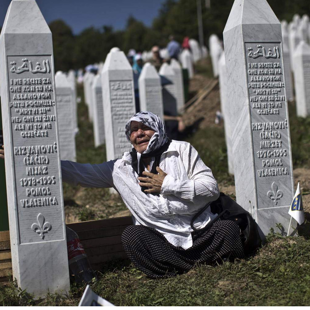 Djeca u Kanadi uče o genocidu u Srebrenici, dok je onoj u BiH toj zabranjeno!? 