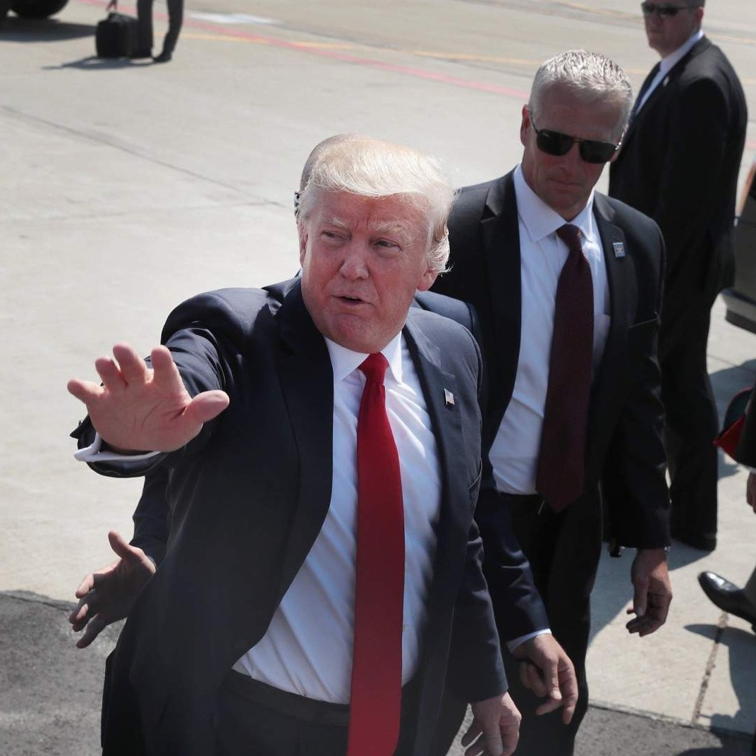 Najmoćniji američki senatori traže da se Trumpova administracija koristi svim sredstvima protiv Dodika i pomagača