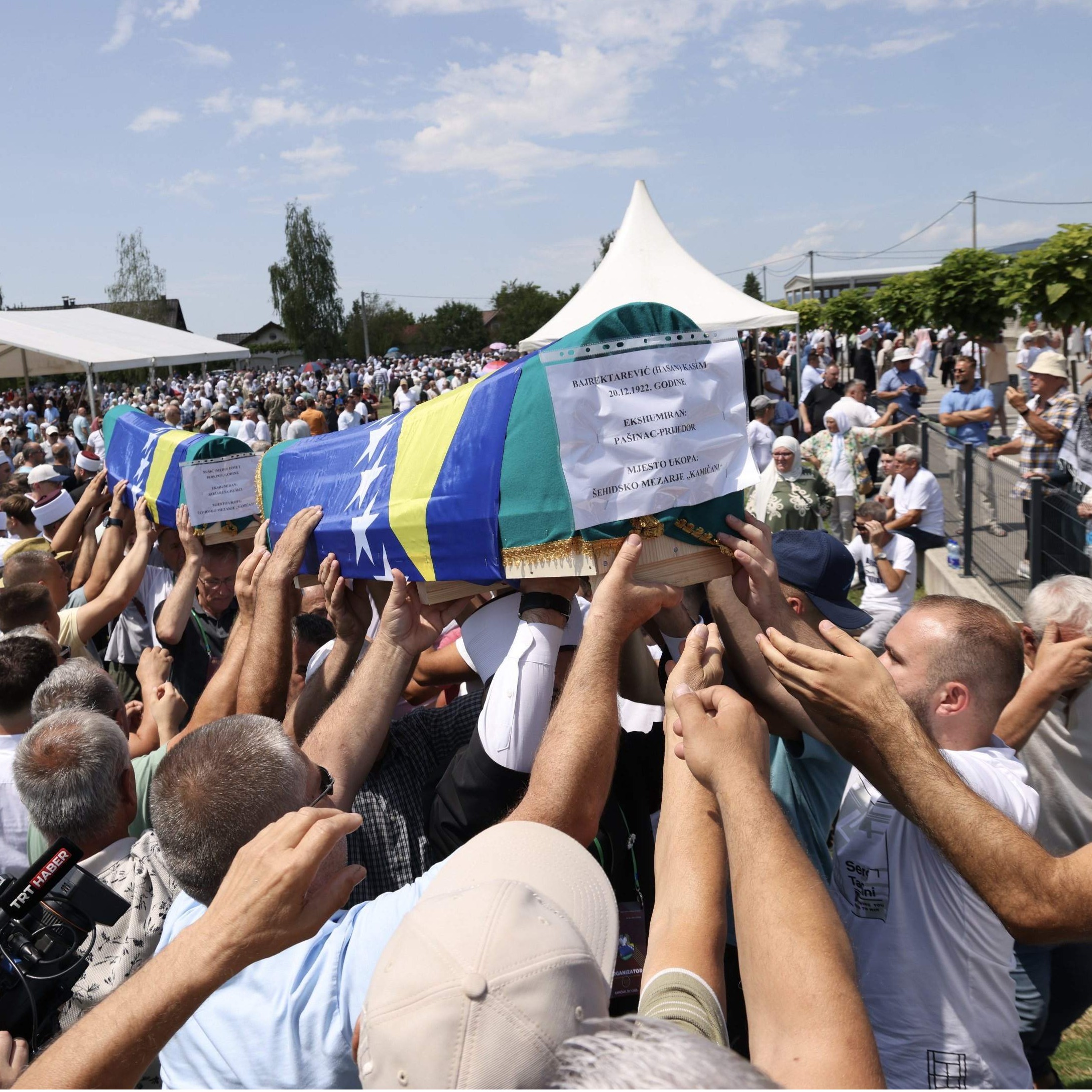 Kamičani: Klanjana kolektivna dženaza za sedam žrtava zločina u Prijedoru
