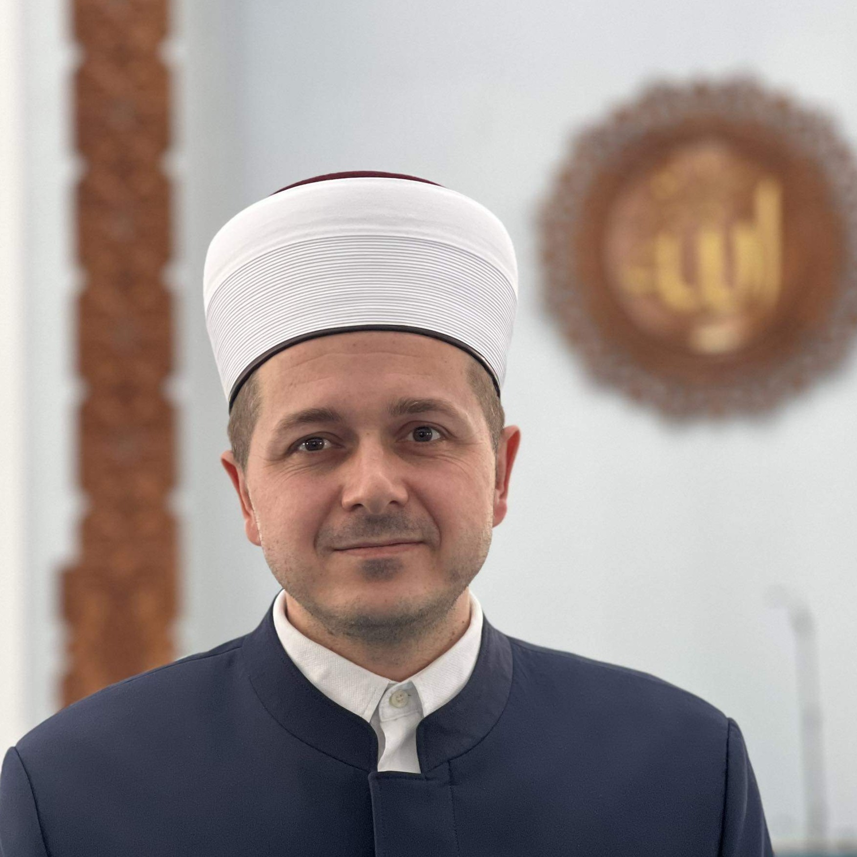 Intervju | Edin ef. Hamzakadić: Nikada ne smijemo odustati od svoje vjere i domovine