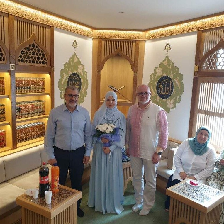 Elma Husejnović iz Banovića 111. hafiza Behram-begove medrese 