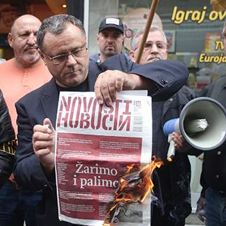 Novinarska udruženja regije osudila spaljivanje tjednika 'Novosti'