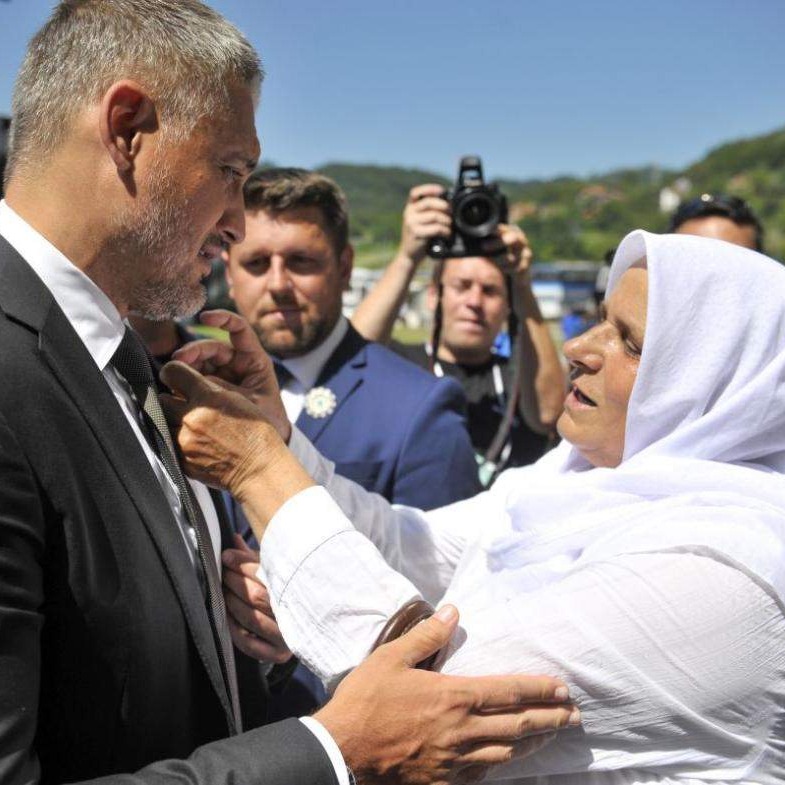 Benjamin ef. Idriz: Zašto sam predložio Majke Srebrenice za Nobelovu nagradu za mir