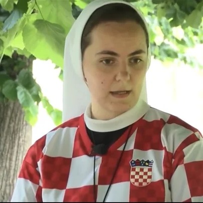 Časna sestra sama sebe izbola nožem, pa izmislila da ju je napao migrant uzvikujući "Allahu ekber"