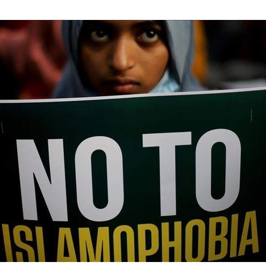 Islamofobija kao distrakcija: Slučaj "Mamdani"