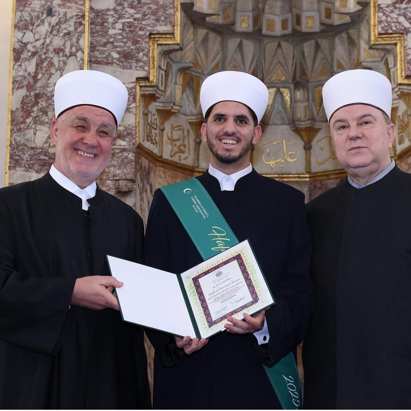 51 srce koje kuca s Kur’anom: Suze ponosa i radosti na promociji hafiza u Sarajevu