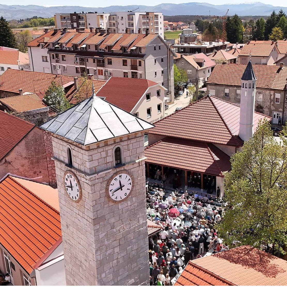 Svečano otvoren obnovljeni kompleks Dugalića džamije u Nevesinju