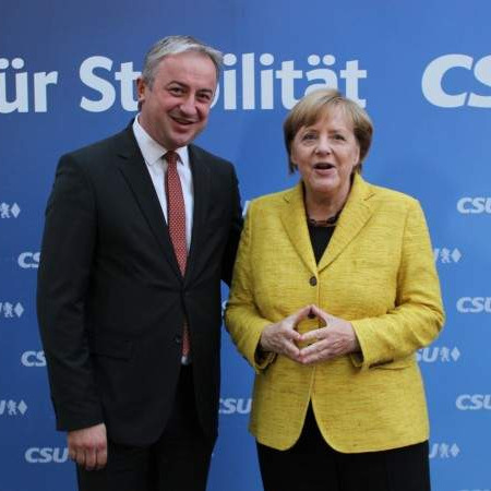 Merkel potvrdila Borenoviću: Snažna opredijeljenost za evropski put BiH