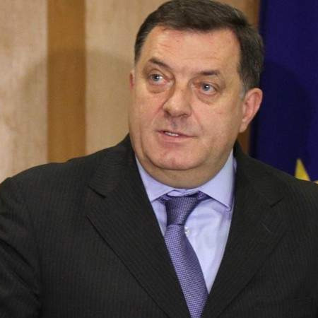 "Zbog prijetnje sankcijama sakrivena u ladicu odluka o referendumu"