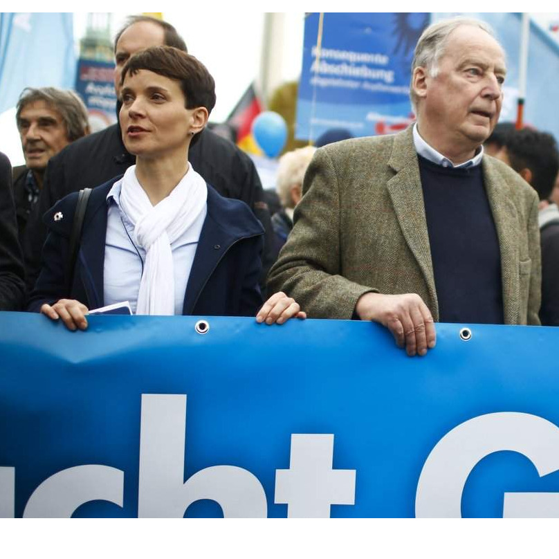 Čelnici AfD-a obećali da će se boriti protiv 'invazije stranaca'