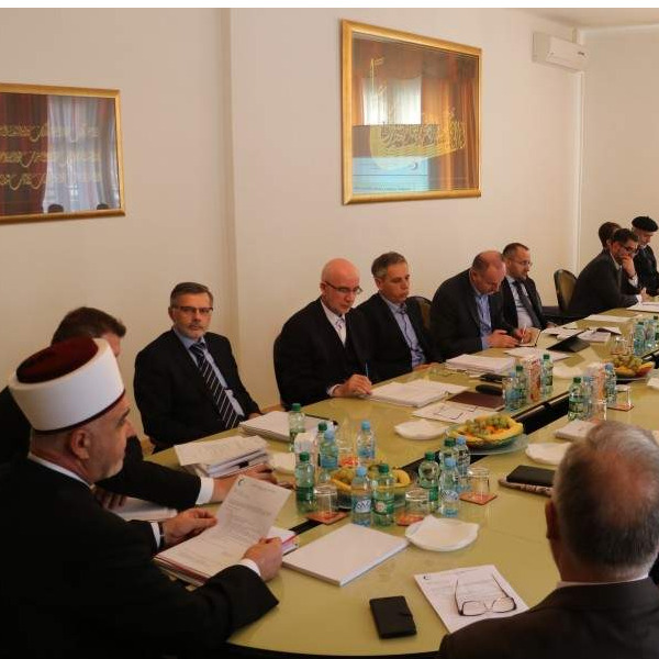 Vijeće muftija: Fetva o stambenim kreditima i Zaključak o učenju rukje